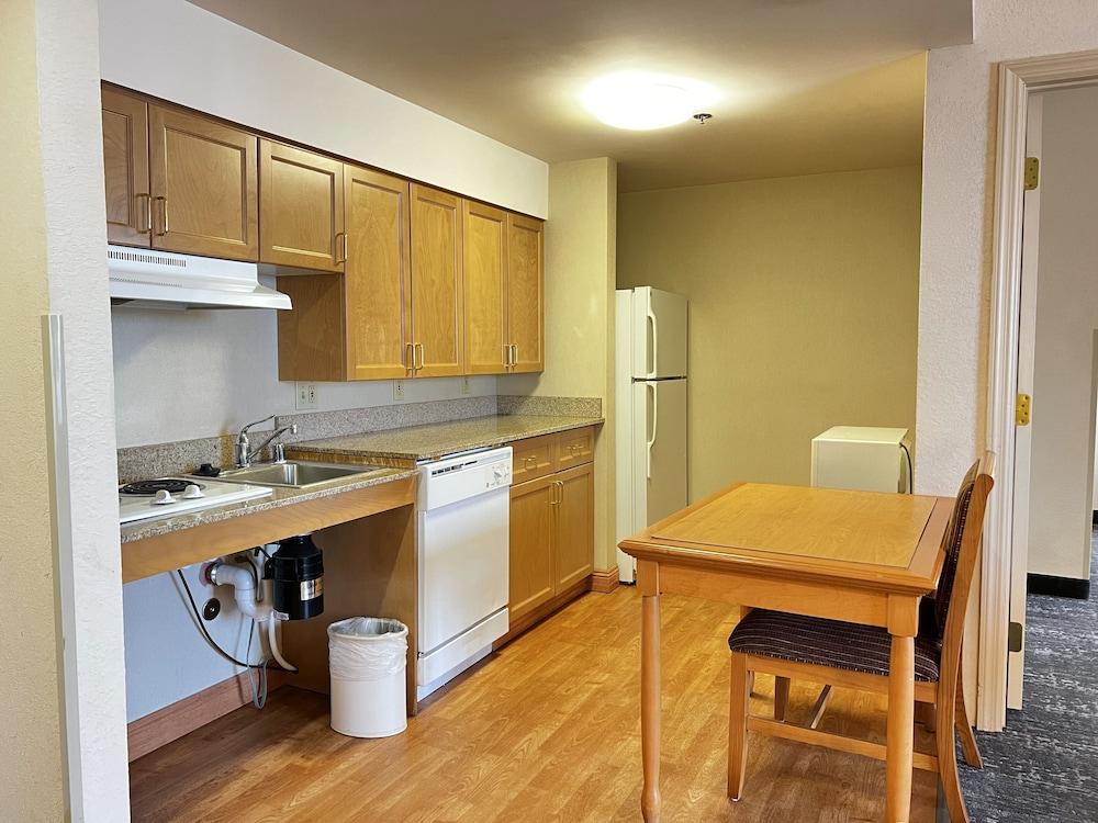 Hyatt House Colorado Springs Airport Hotel Ngoại thất bức ảnh